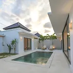 Villa Isea-3 Bedroom With Pool