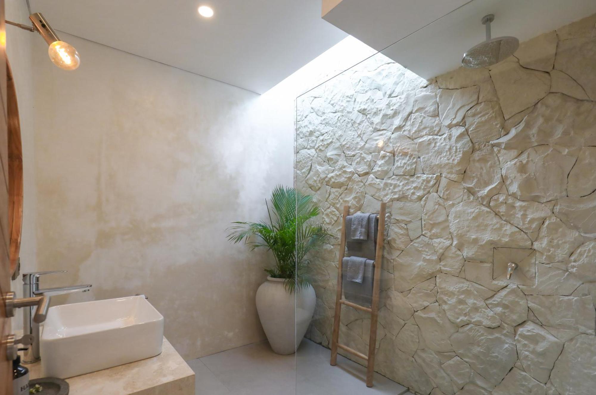 Isea-3 Bedroom With Pool * Seminyak (Bali)